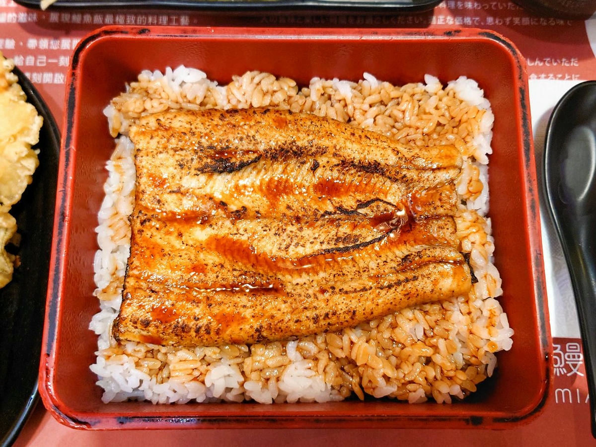 [食記][高雄市] 鰻魚日記 高雄左營店