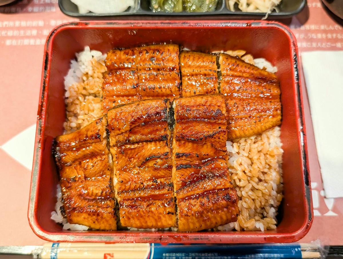 [食記][高雄市] 鰻魚日記 高雄左營店