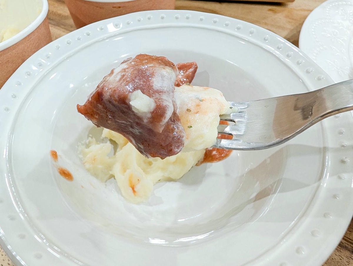 [食記][台北市] Fa Burger 敦化店 — 主打牛肉三明治，必點帶骨牛小排，肉食主義者必訪！