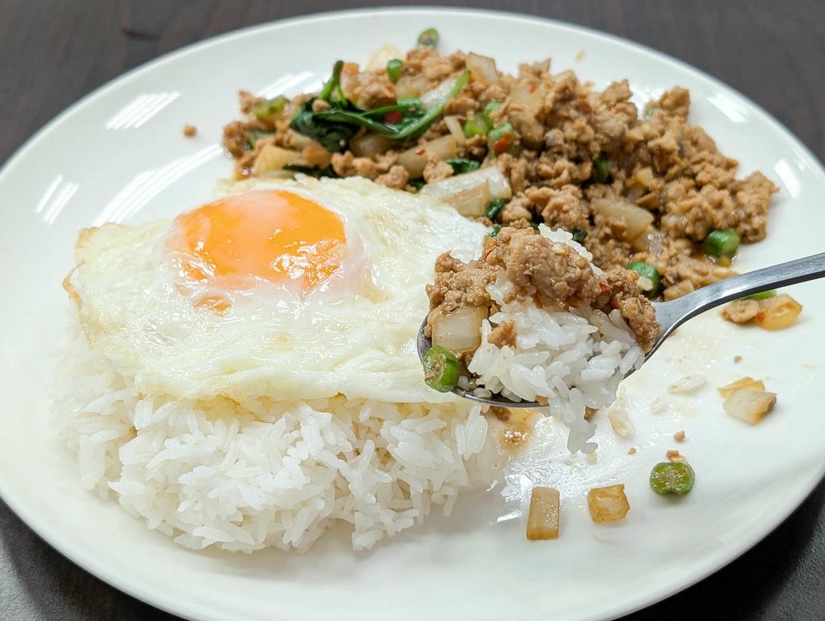 [食記][台北市] Lisa 泰式美食 — 泰國籍老闆娘經營的平價道地泰式料理餐廳