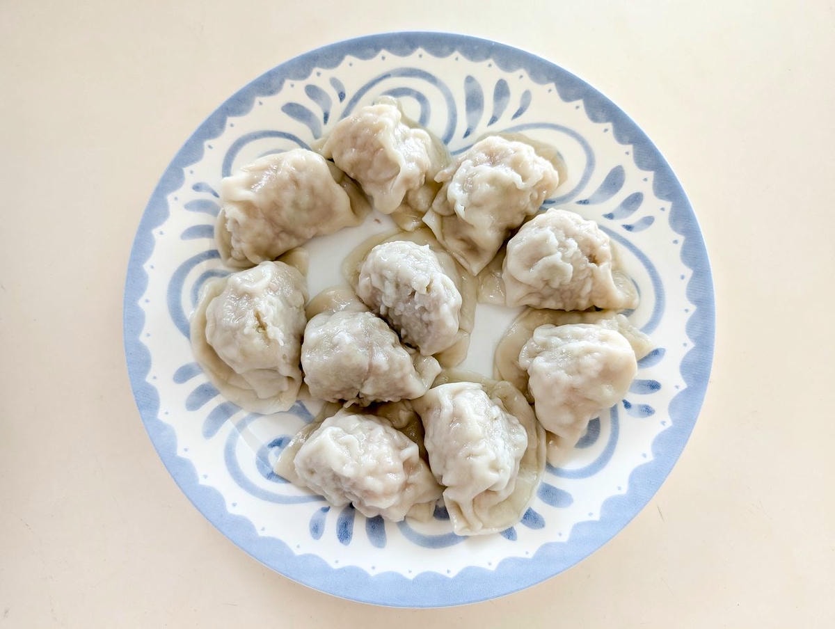 [食記][高雄市] 不凡水餃 — 純手工製作大顆飽滿又真材實料的水餃