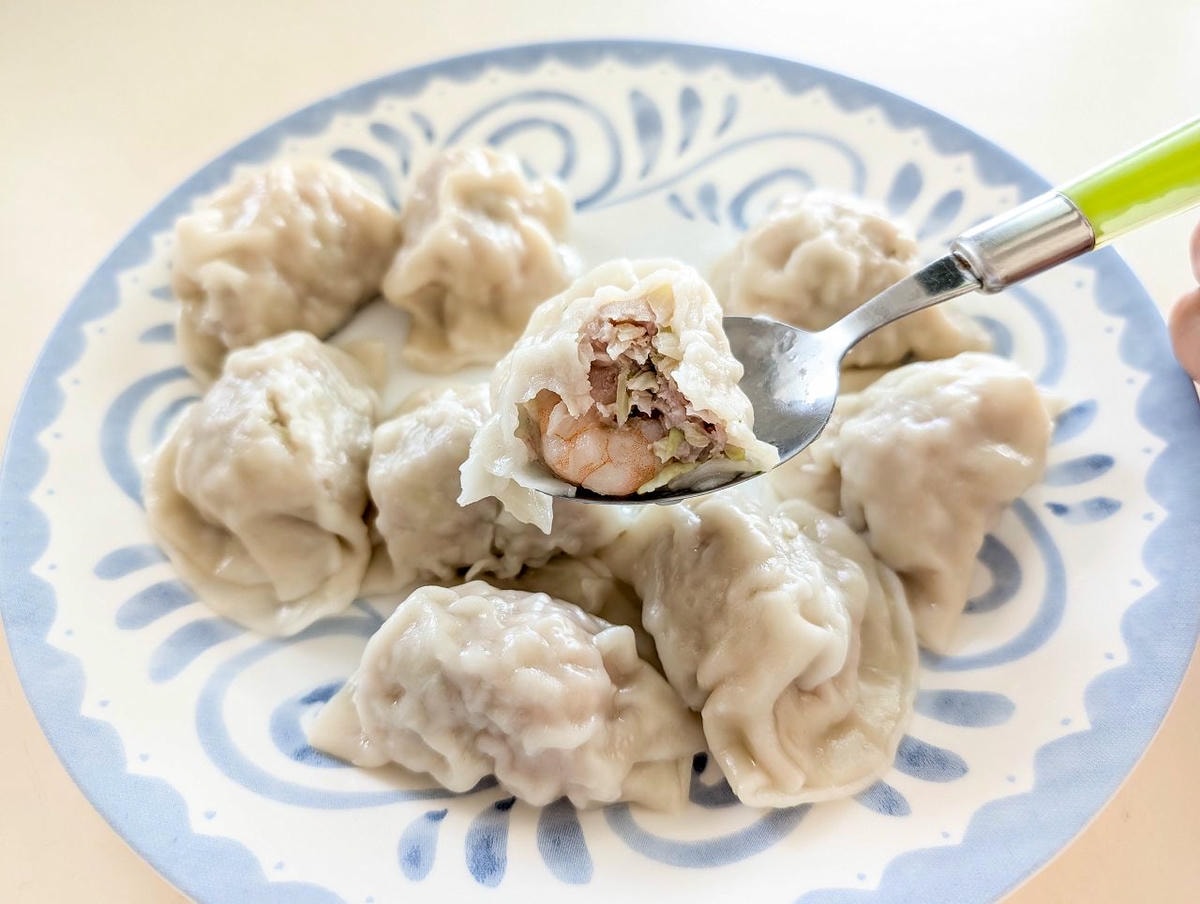 [食記][高雄市] 不凡水餃 — 純手工製作大顆飽滿又真材實料的水餃