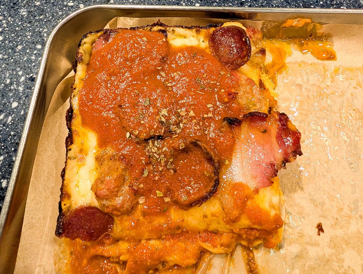 [食記][台北市] Pizza Bear 延吉店 — 中崙市場附近巷弄內底特律風格方形披薩專賣店