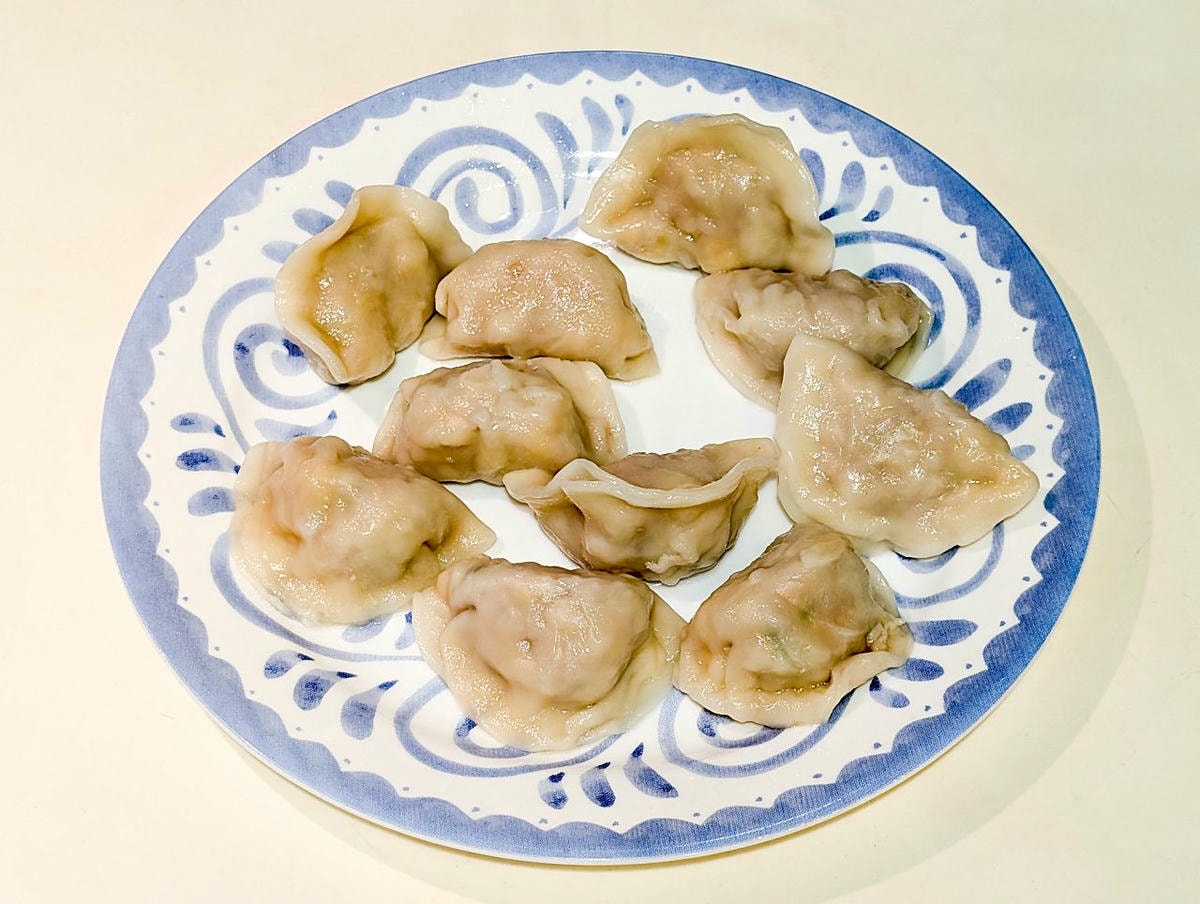 [食記][高雄市] 不凡水餃 — 純手工製作大顆飽滿又真材實料的水餃