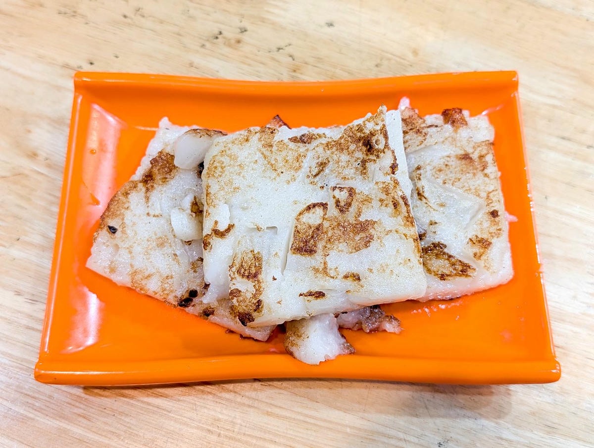 [食記][高雄市] 發記茶廳 2部曲 — 一周只營業3天的低調香港茶餐廳，平價CP值高的港式飯麵和點心。