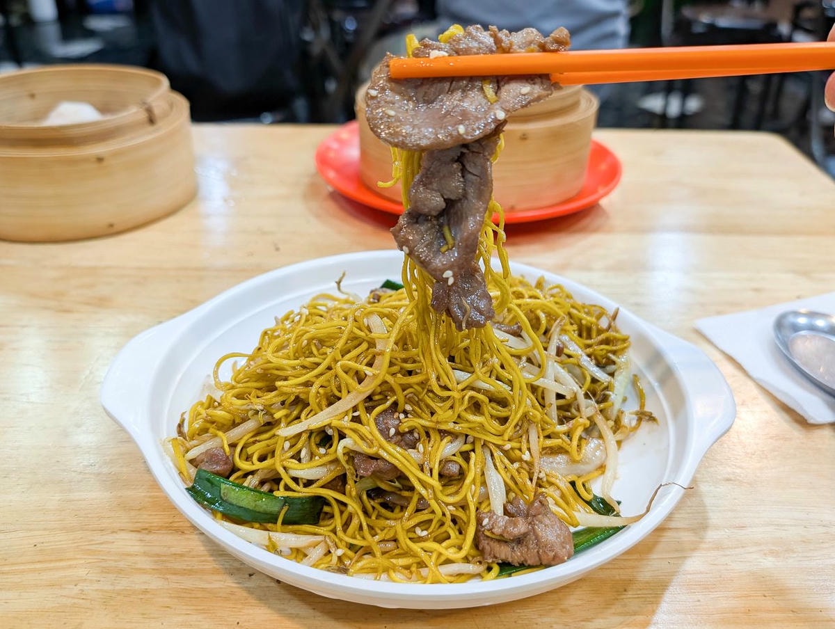 [食記][高雄市] 發記茶廳 2部曲 — 一周只營業3天的低調香港茶餐廳，平價CP值高的港式飯麵和點心。