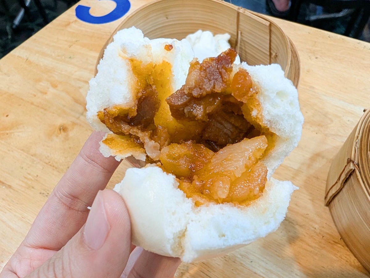 [食記][高雄市] 發記茶廳 2部曲 — 一周只營業3天的低調香港茶餐廳，平價CP值高的港式飯麵和點心。