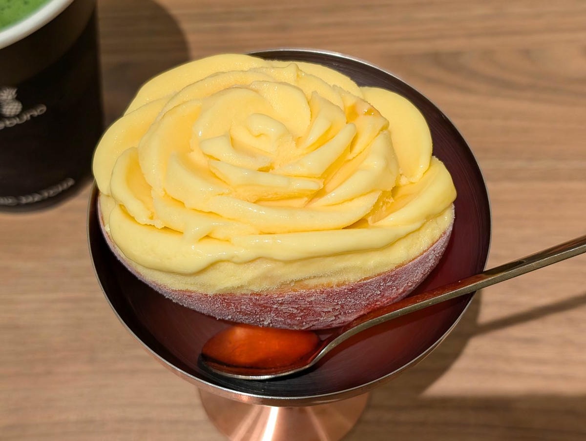 [食記][高雄市] Le Buno Café 高雄漢神巨蛋店 (已歇業) — 發跡於台北東區的水果原型義式冰淇淋專賣店在高雄漢神巨蛋設有分店