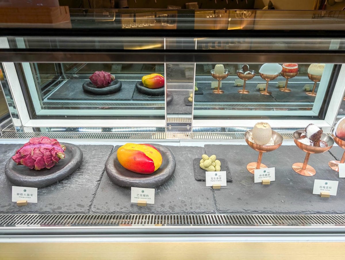 [食記][台北市] Le Buno Café 台北忠孝敦化店 — 台北東區巷弄內主打水果原型義式冰淇淋的咖啡廳