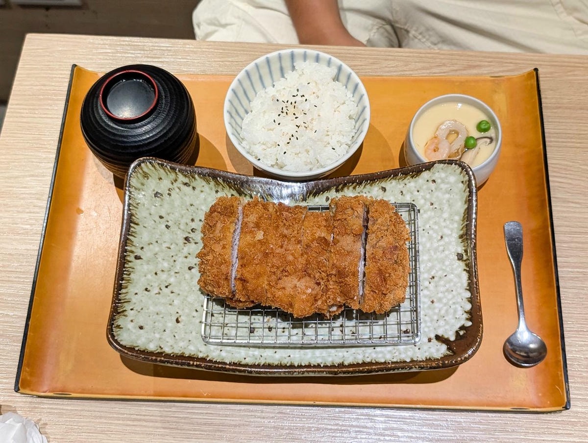 [食記][桃園市][桃園區] 恆八味屋日式豬排 藝文店 — 桃園藝文特區附近日式炸豬排專賣店