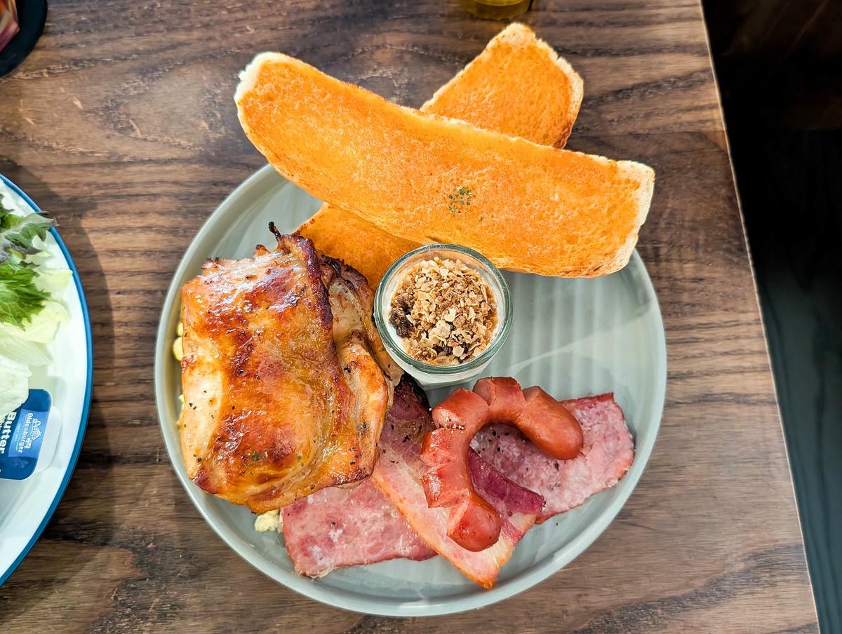 [食記][高雄市] 樂焙可廚房 The Baker’ Kitchen, co. — 文化中心站和彩虹公園附近高人氣早午餐餐廳