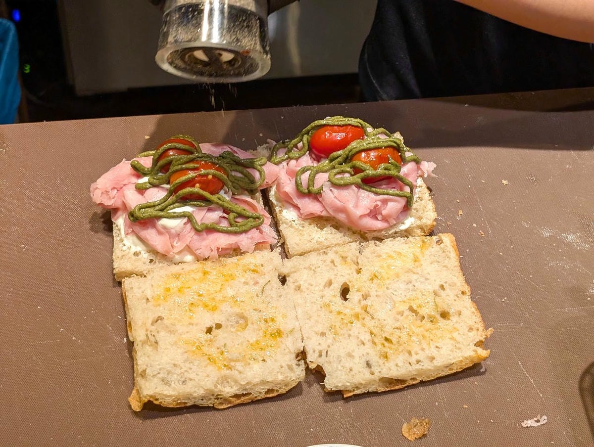 [食記][台北市] El Panino — 明曜百貨附近巷弄內義式三明治專賣店