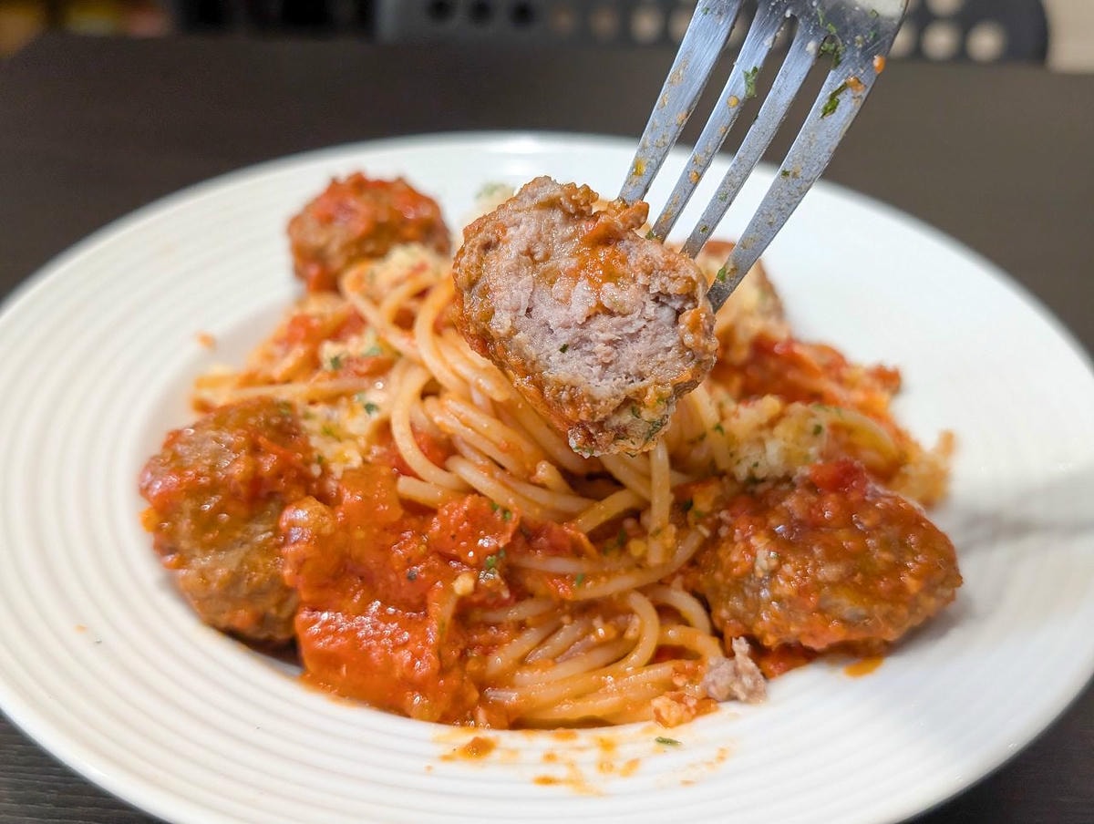 [食記][台北市] 麥麥Pasta — 捷運劍潭站附近巷弄內義大利麵館，食材用料實在又美味的義大利麵。