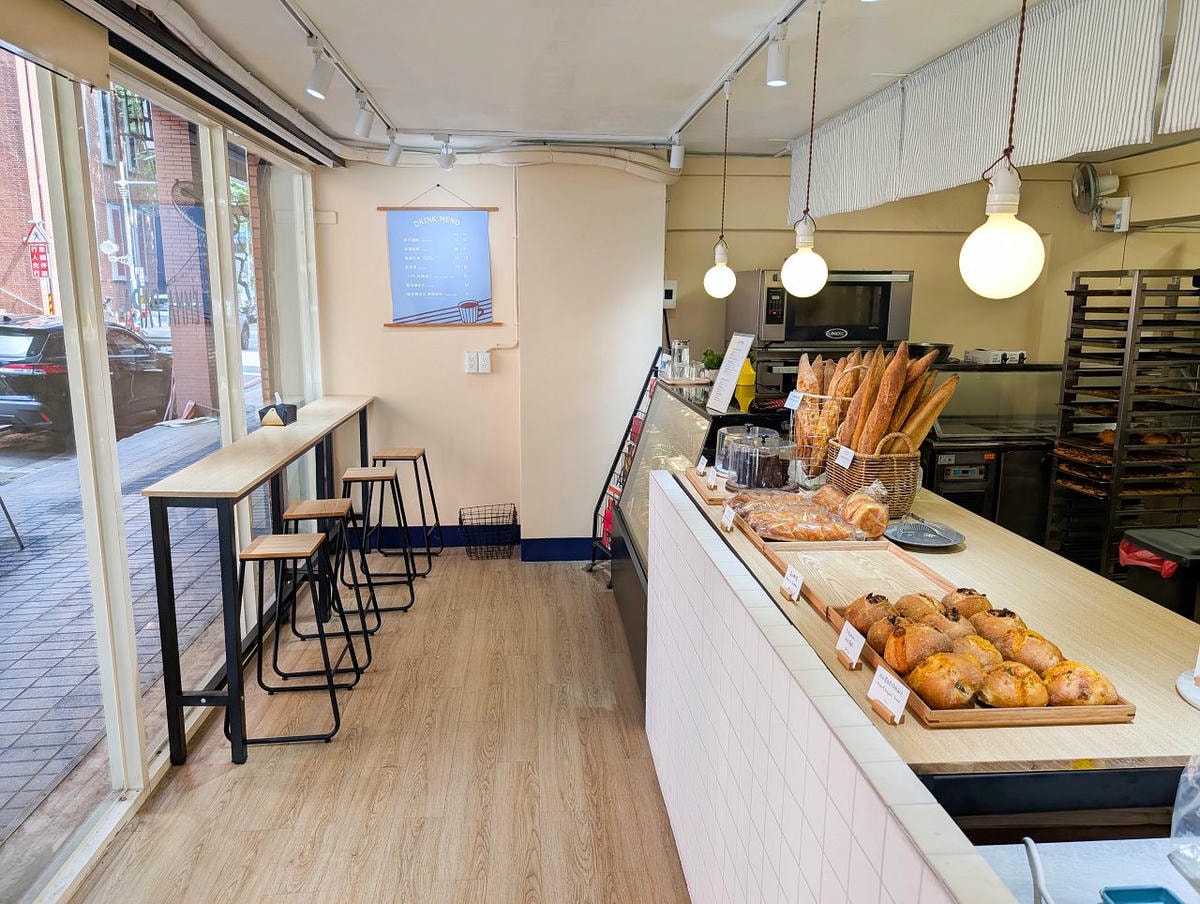 [食記][新北市][板橋區] EMMA PAPA Bakery & Café 咖啡烘焙坊 — 法國人經營的烘焙坊