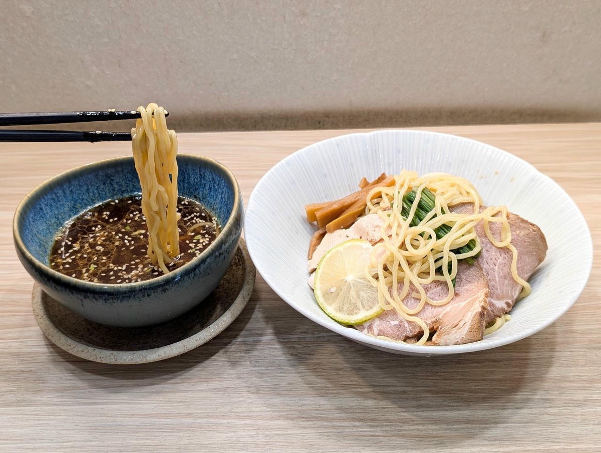 [食記][高雄市] 麺匠飛鳥拉麵 — 濃郁雞白湯拉麵和清爽香檸柚沾麵