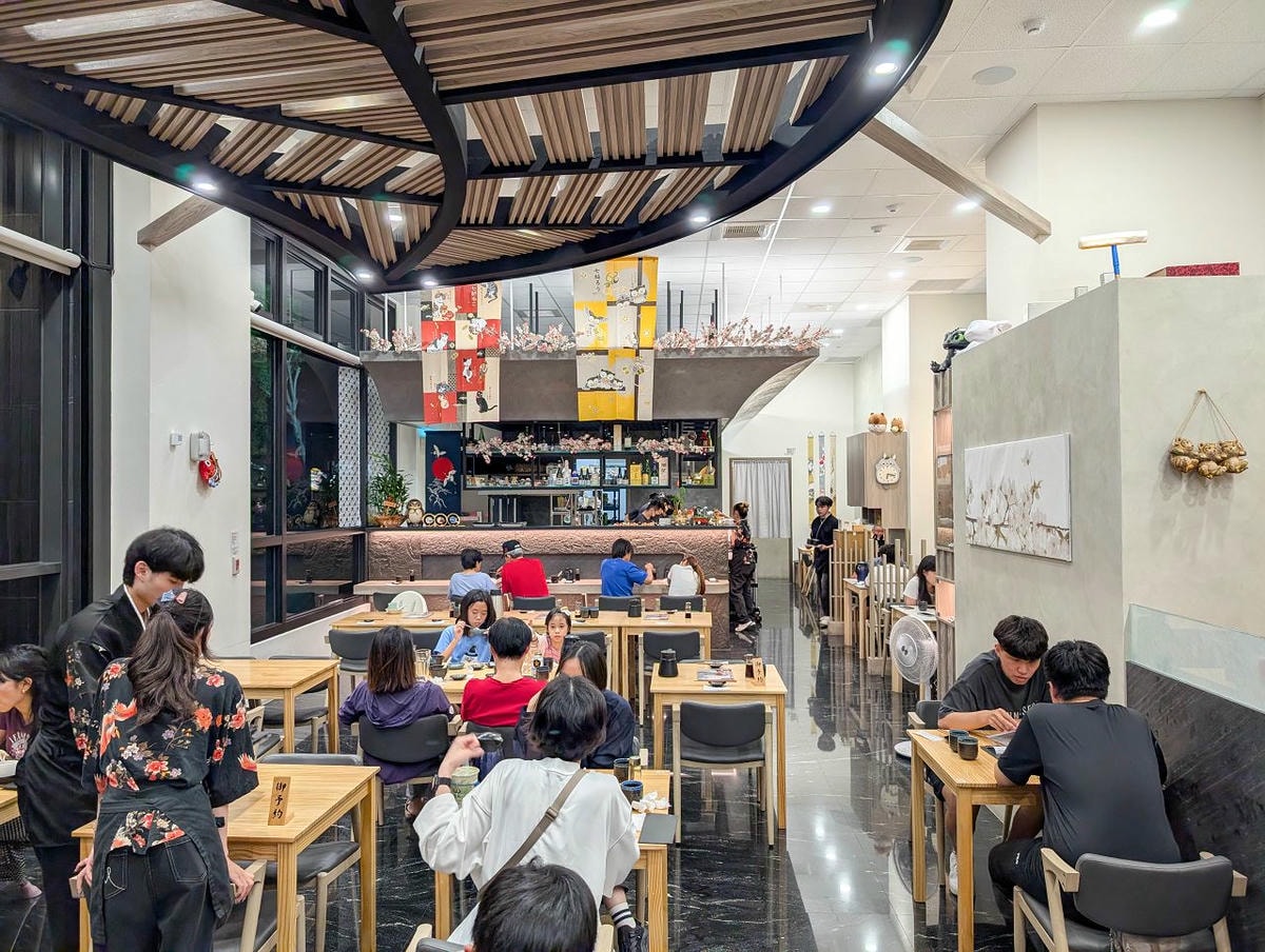 [食記][高雄市] 橘葉壽司 · 丼飯專門店 左營店 — 高鐵左營站附近壽司、丼飯專賣店