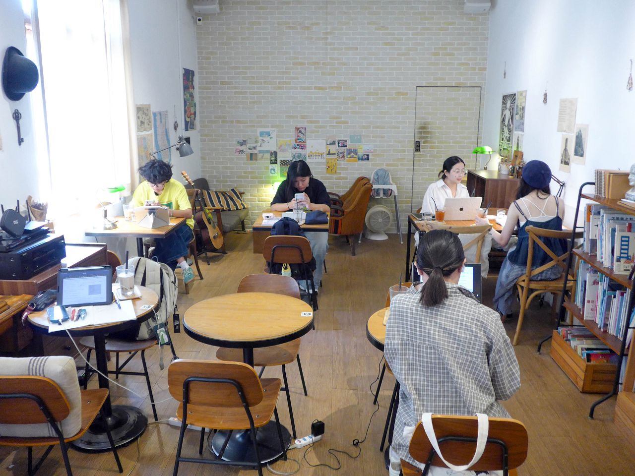 [食記][新北市][三重區] 木童咖啡館 — 三重國小附近老宅2樓文青咖啡館