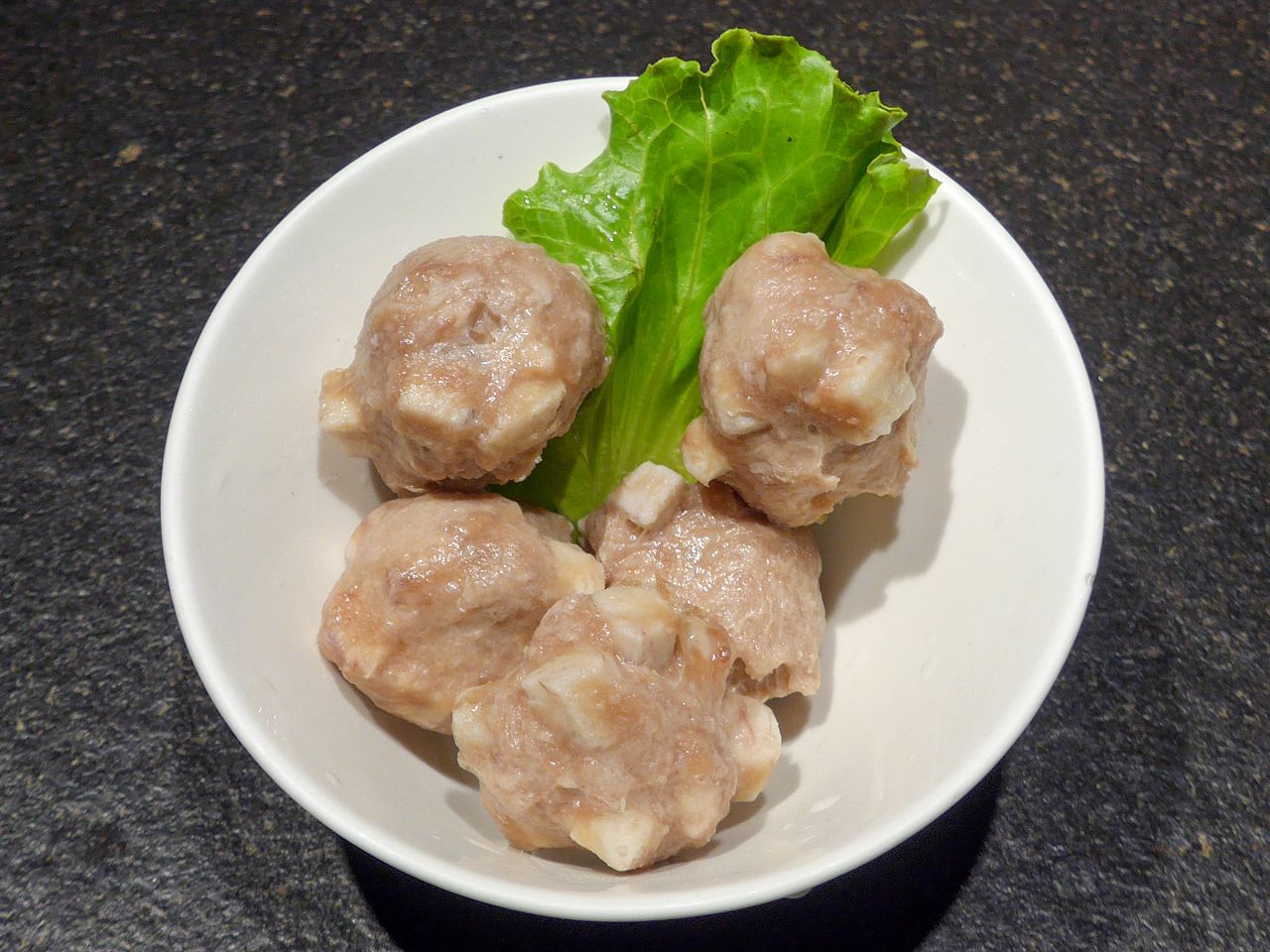 [食記][台北市] 花麻辣.鴛鴦.沙茶火鍋 — 六張犁站附近開業10多年的麻辣鴛鴦火鍋店