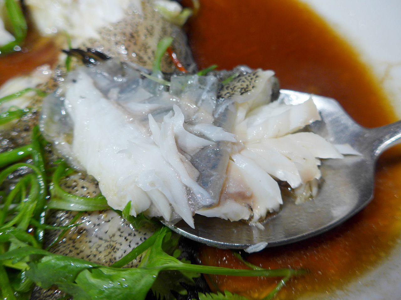 [食記][台北市] 花麻辣.鴛鴦.沙茶火鍋 — 六張犁站附近開業10多年的麻辣鴛鴦火鍋店