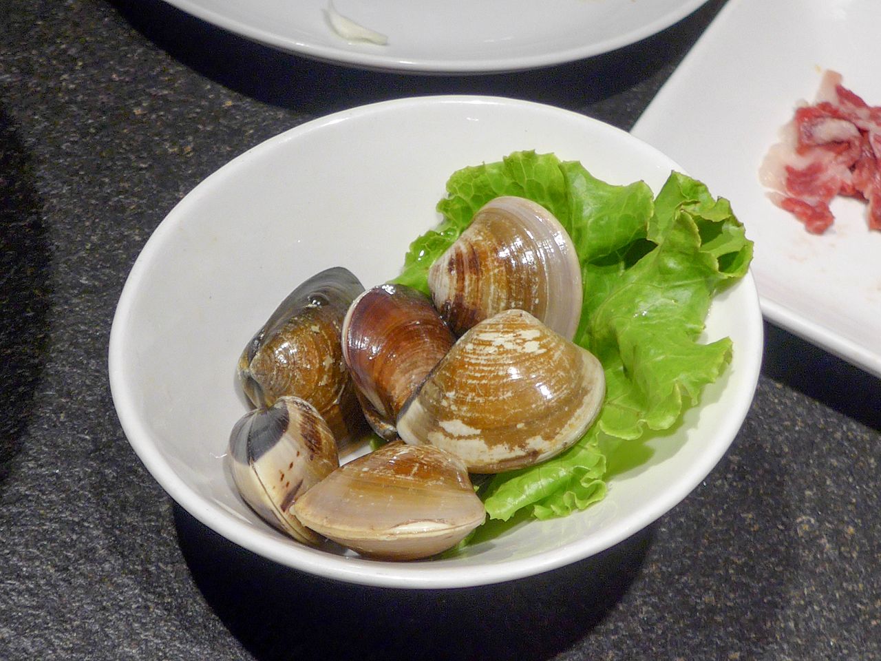 [食記][台北市] 花麻辣.鴛鴦.沙茶火鍋 — 六張犁站附近開業10多年的麻辣鴛鴦火鍋店