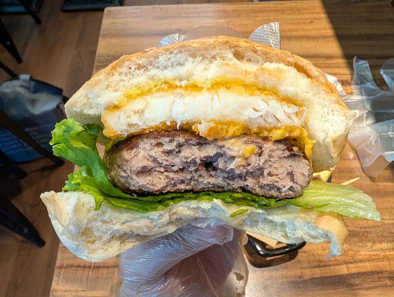 [食記][新北市][板橋區] Lin’s Burger 林斯漢堡美式餐廳 板橋府中店 — 府中站附近小小美式漢堡餐廳
