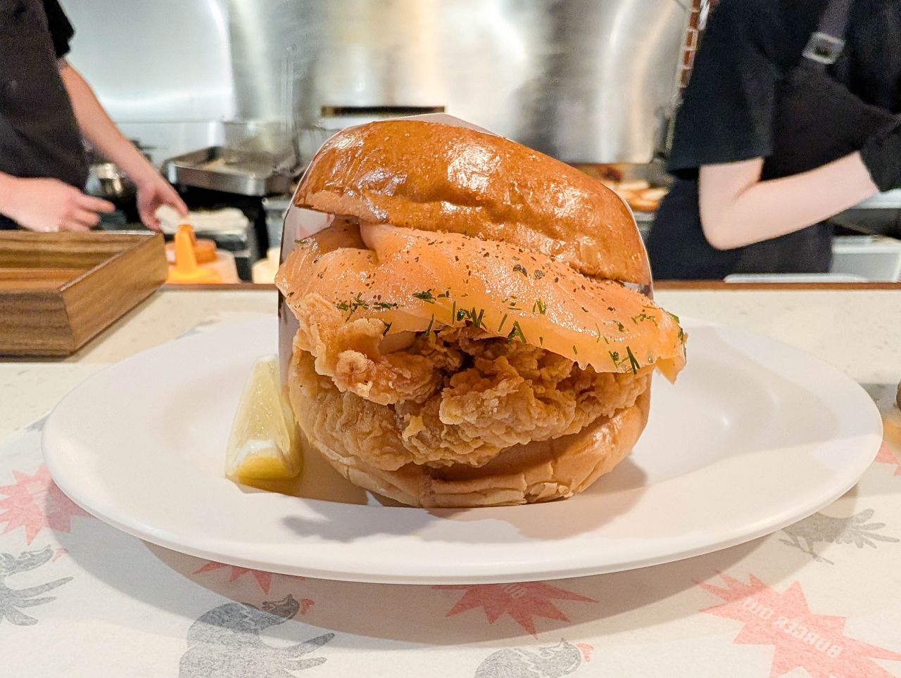 [食記][台北市] Burger Out — 松菸附近炸雞漢堡專賣店