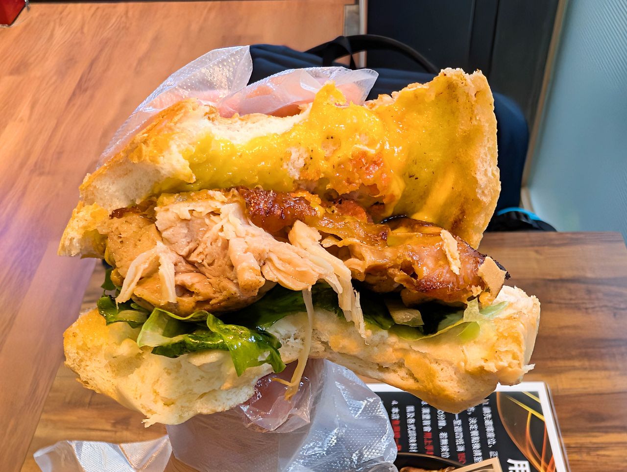 [食記][新北市][板橋區] Lin’s Burger 林斯漢堡美式餐廳 板橋府中店 — 府中站附近小小美式漢堡餐廳