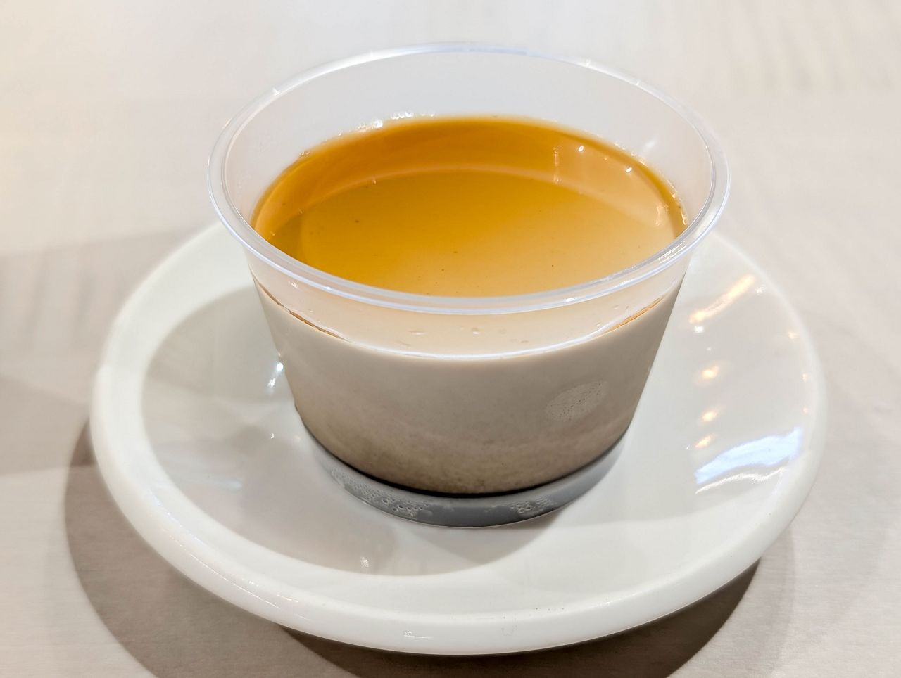 [食記][高雄市] Dí Coffee 迪咖啡 新興民生店 — 風味優雅的桂花抹茶牛奶