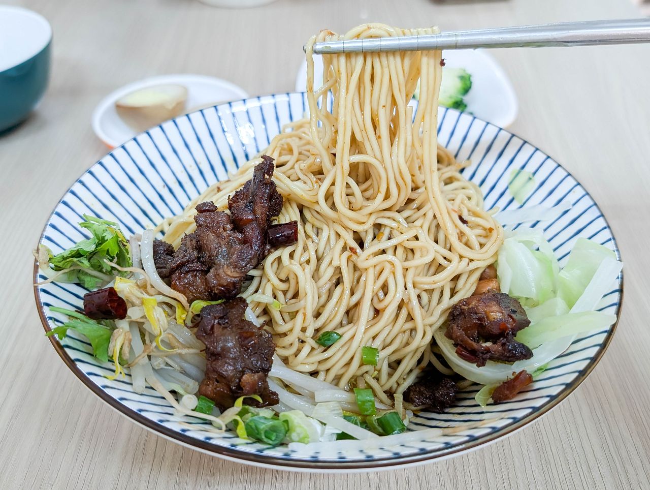 [食記][高雄市] 華 雲貴川美食 — 左營舊城北門附近雲南、貴州、四川麵食小吃