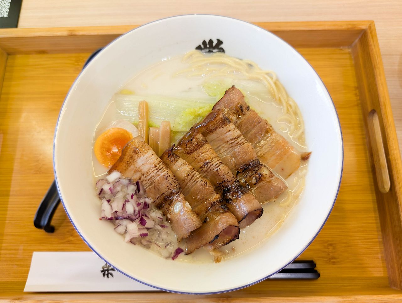 [食記][高雄市] 榮一拉麵 文化店 — 高師大對面拉麵店，主打雞白湯拉麵和柚子鹽拉麵。