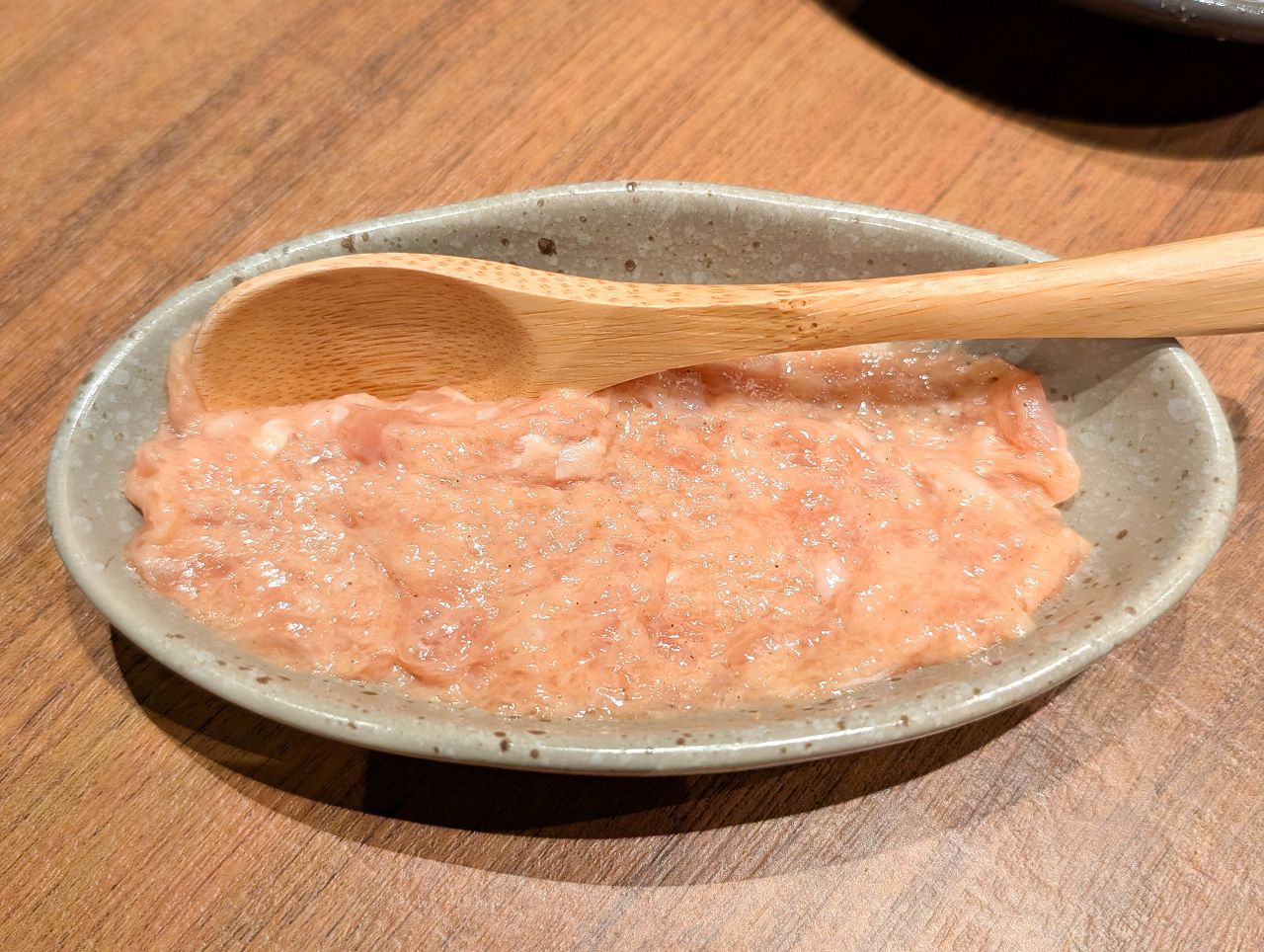 [食記][高雄市] 黑毛屋 高雄漢神巨蛋店 — 乾杯集團旗下日式鍋物品牌，主打涮涮鍋和壽喜燒，秋季限定風味獨特的柚子鍋。