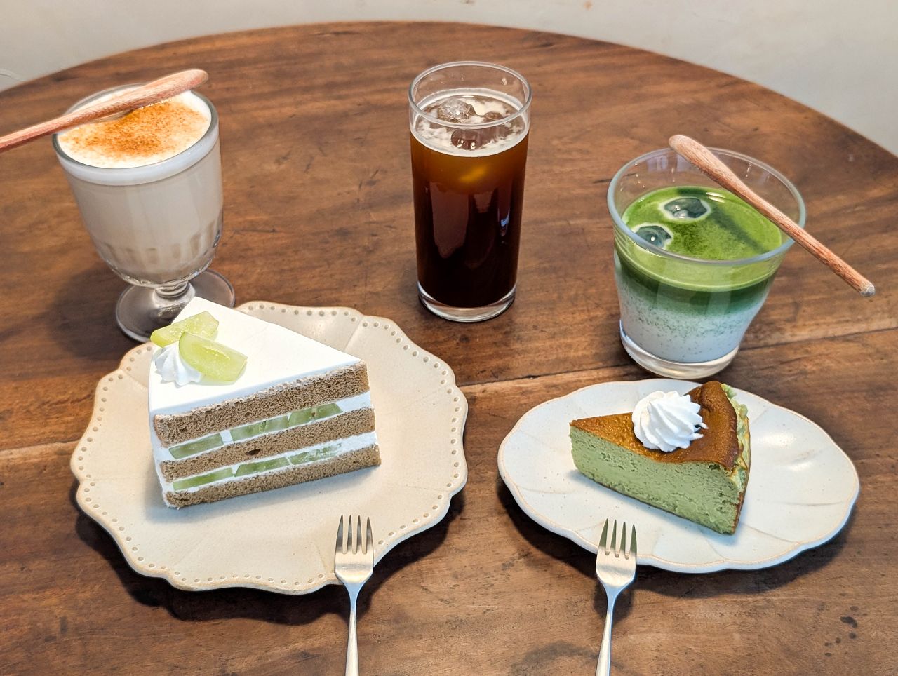 [食記][高雄市] IMO いも 一毛 — 科工館車站附近白色老屋內甜點店兼咖啡廳
