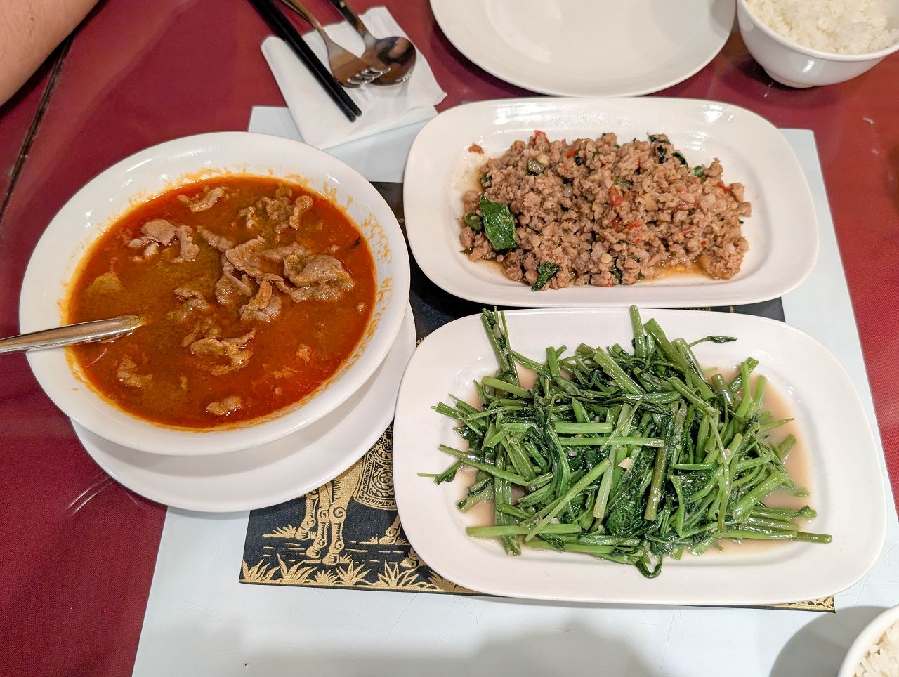 [食記][新竹市] 泰之味泰式料理 建功店 — 新竹馬偕醫院附近平價泰式料理