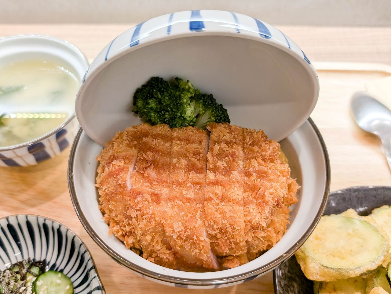 [食記][高雄市] 森三日式炸豬排專門店