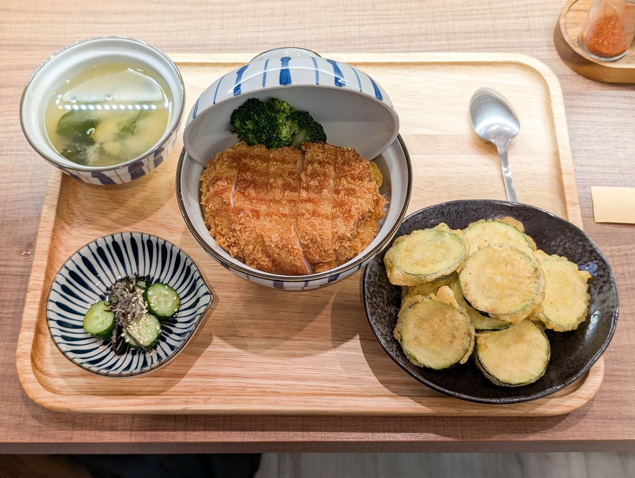 [食記][高雄市] 森三日式炸豬排專門店