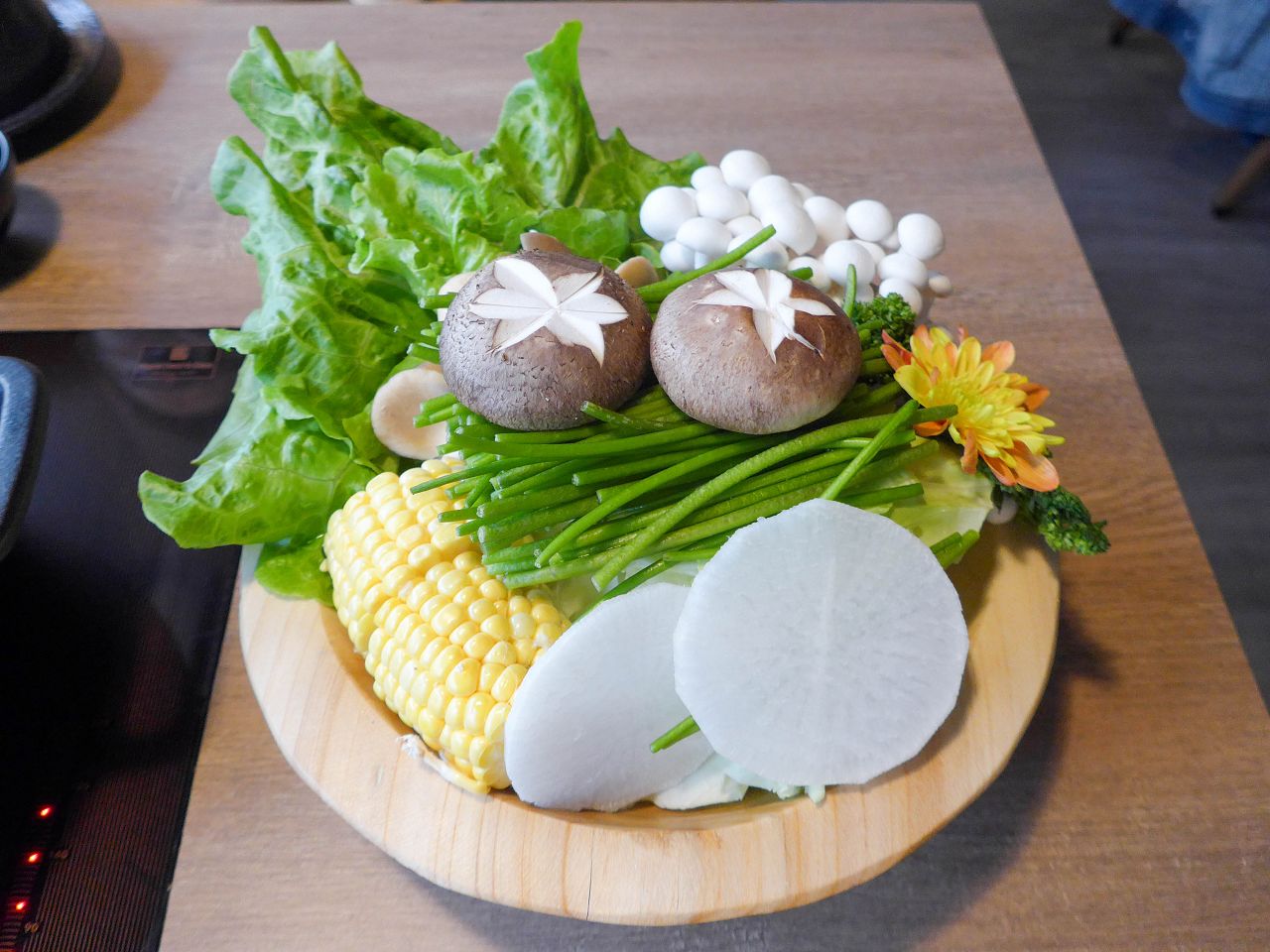 [食記][新竹市] 樂馥Luff 無菜單鍋物 — 巨城附近巷弄內精緻無菜單海陸火鍋