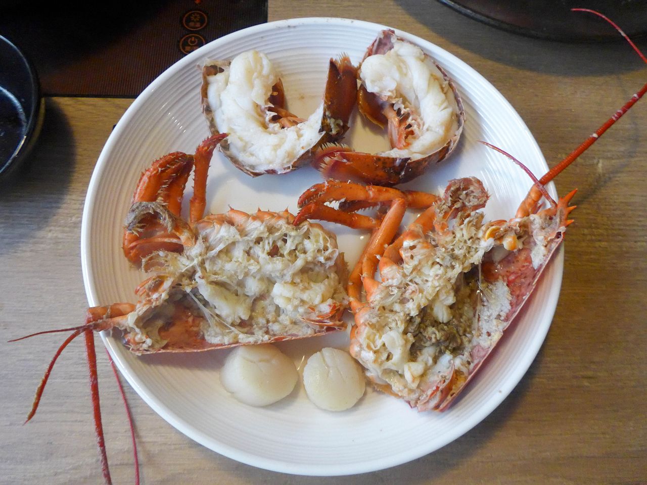 [食記][新竹市] 樂馥Luff 無菜單鍋物 — 巨城附近巷弄內精緻無菜單海陸火鍋
