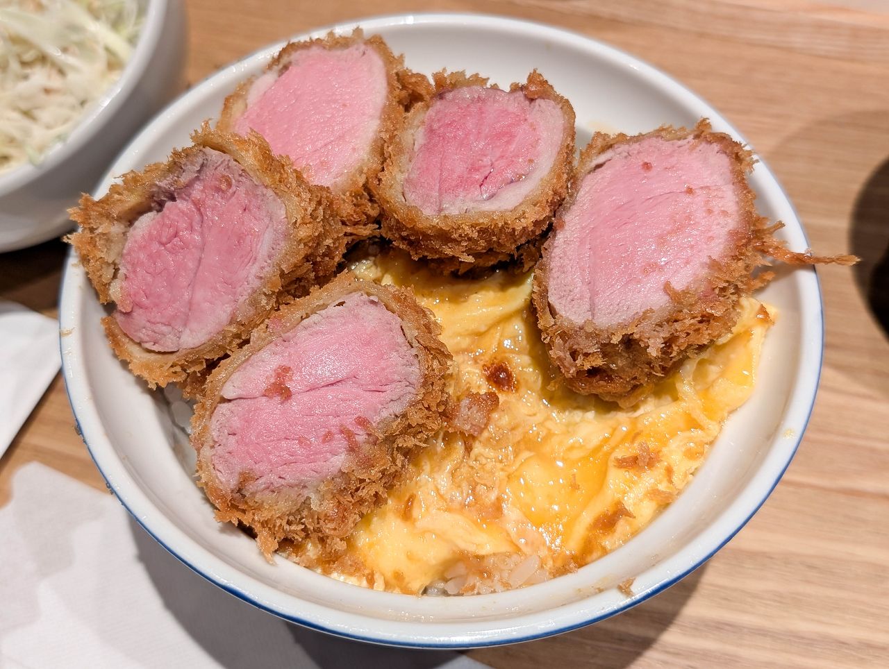 [食記][台北市] かつ丼屋 勝急 Dream Plaza 夢廣場店 — 來自日本三重縣的高人氣炸豬排丼飯品牌