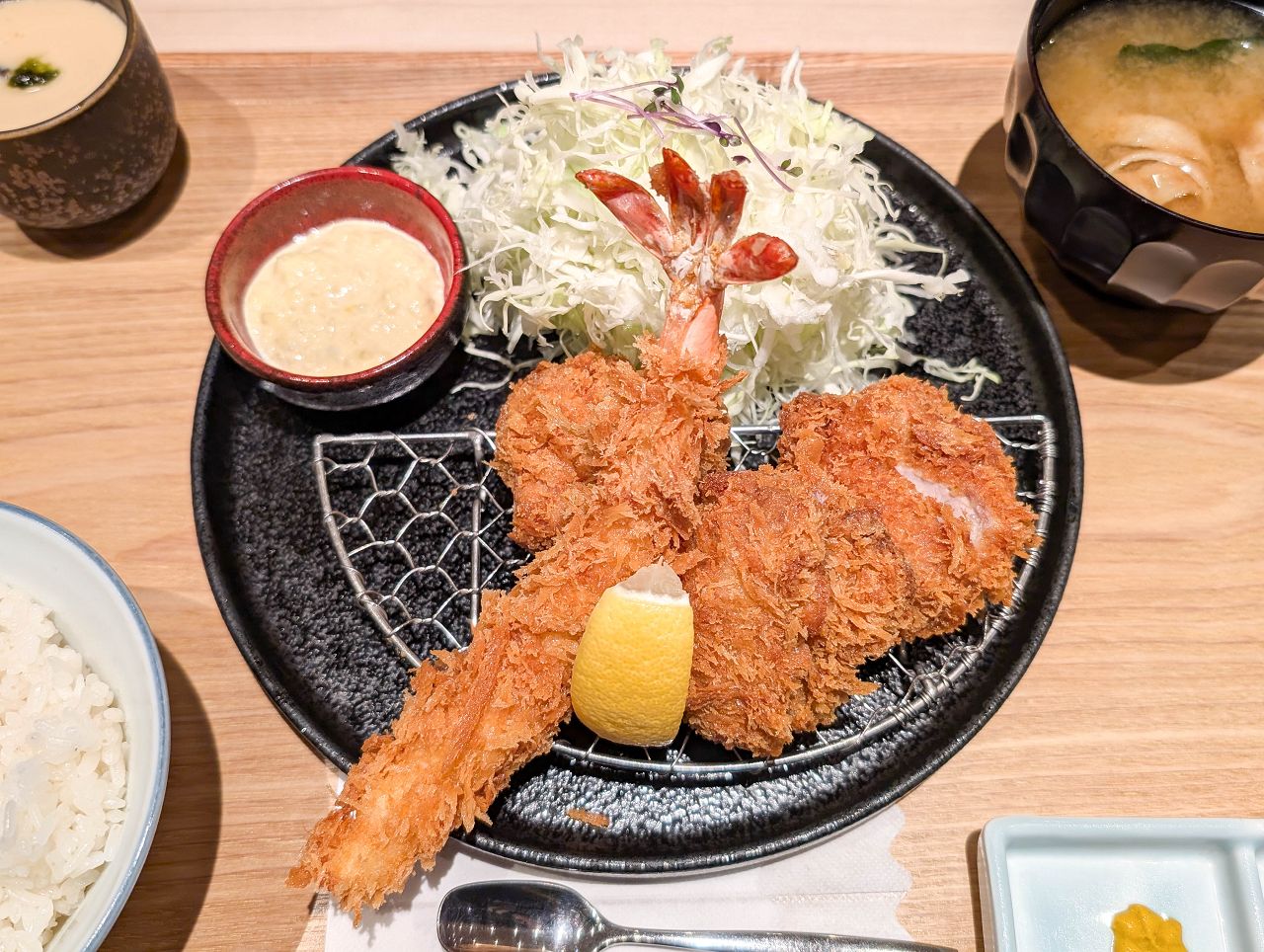 [食記][台北市] かつ丼屋 勝急 Dream Plaza 夢廣場店 — 來自日本三重縣的高人氣炸豬排丼飯品牌