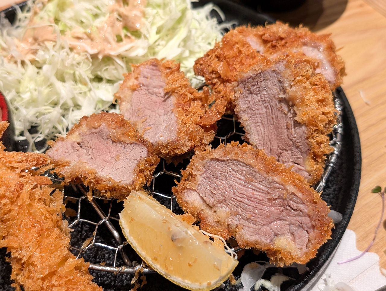 [食記][台北市] かつ丼屋 勝急 Dream Plaza 夢廣場店 — 來自日本三重縣的高人氣炸豬排丼飯品牌
