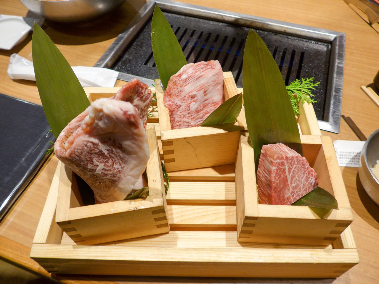 [食記][日本][大阪] 鶴橋燒肉白雲台 Grand Front 大阪店 — 大阪梅田燒肉餐廳推薦