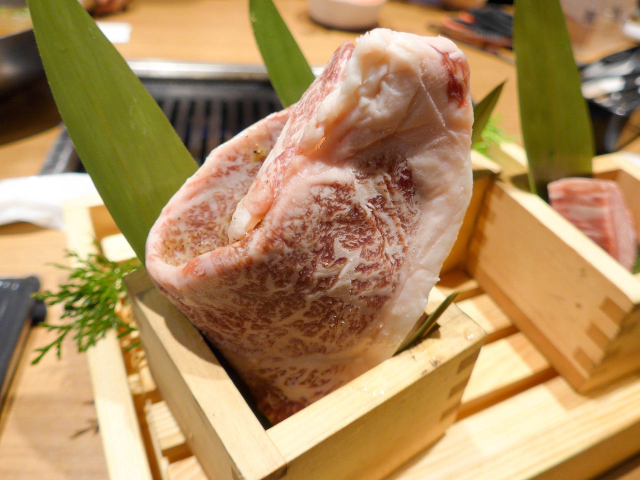 [食記][日本][大阪] 鶴橋燒肉白雲台 Grand Front 大阪店 — 大阪梅田燒肉餐廳推薦