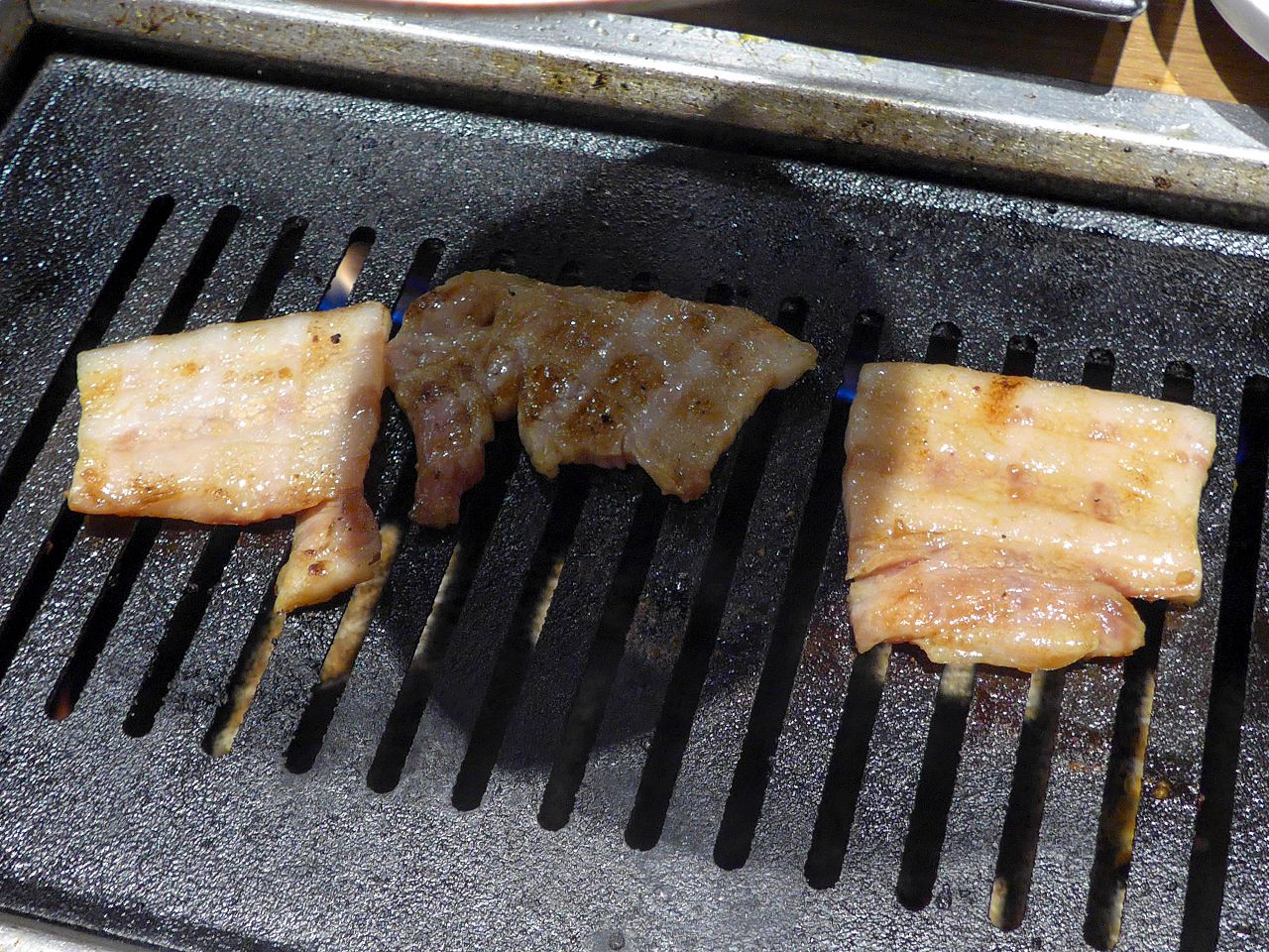 [食記][日本][大阪] 鶴橋燒肉白雲台 Grand Front 大阪店 — 大阪梅田燒肉餐廳推薦