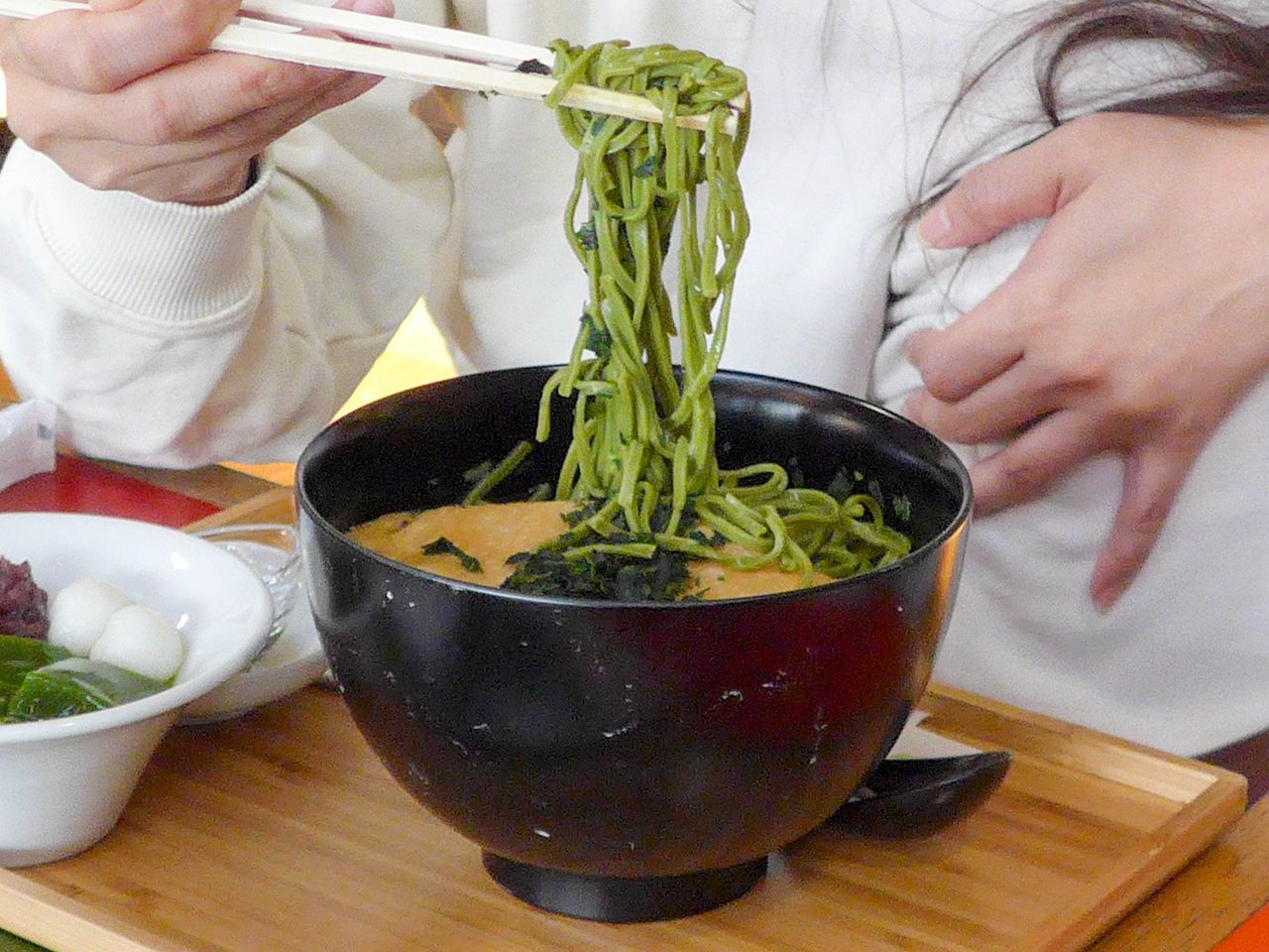 [食記][日本][京都][宇治] 中村藤吉本店 — 宇治在地知名抹茶品牌，精緻美味的竹筒抹茶帕菲。