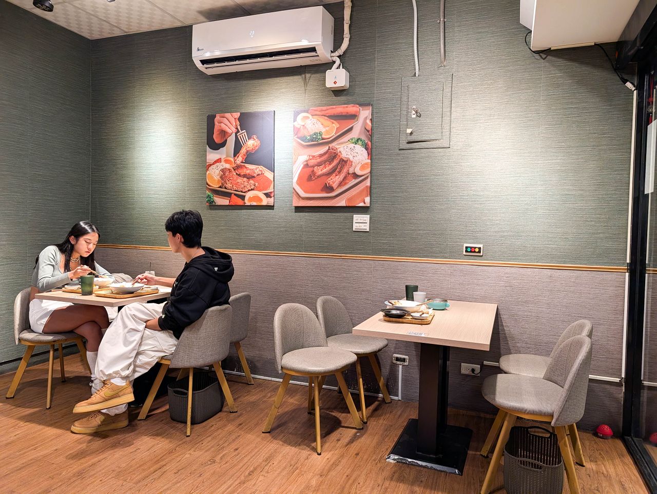 [食記][新北市][板橋區] 任風咖哩 — 板橋江子翠站附近咖哩專賣店，以水果熬煮的柑橘風味咖哩。