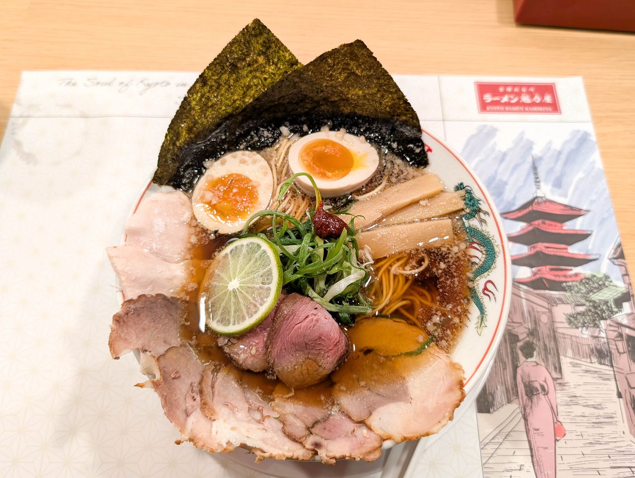[食記][台北市] 京都北白川 魁力屋拉麵 台北本店 — 來自日本京都經典熟成醬油拉麵名店進駐台北新光三越南西三館