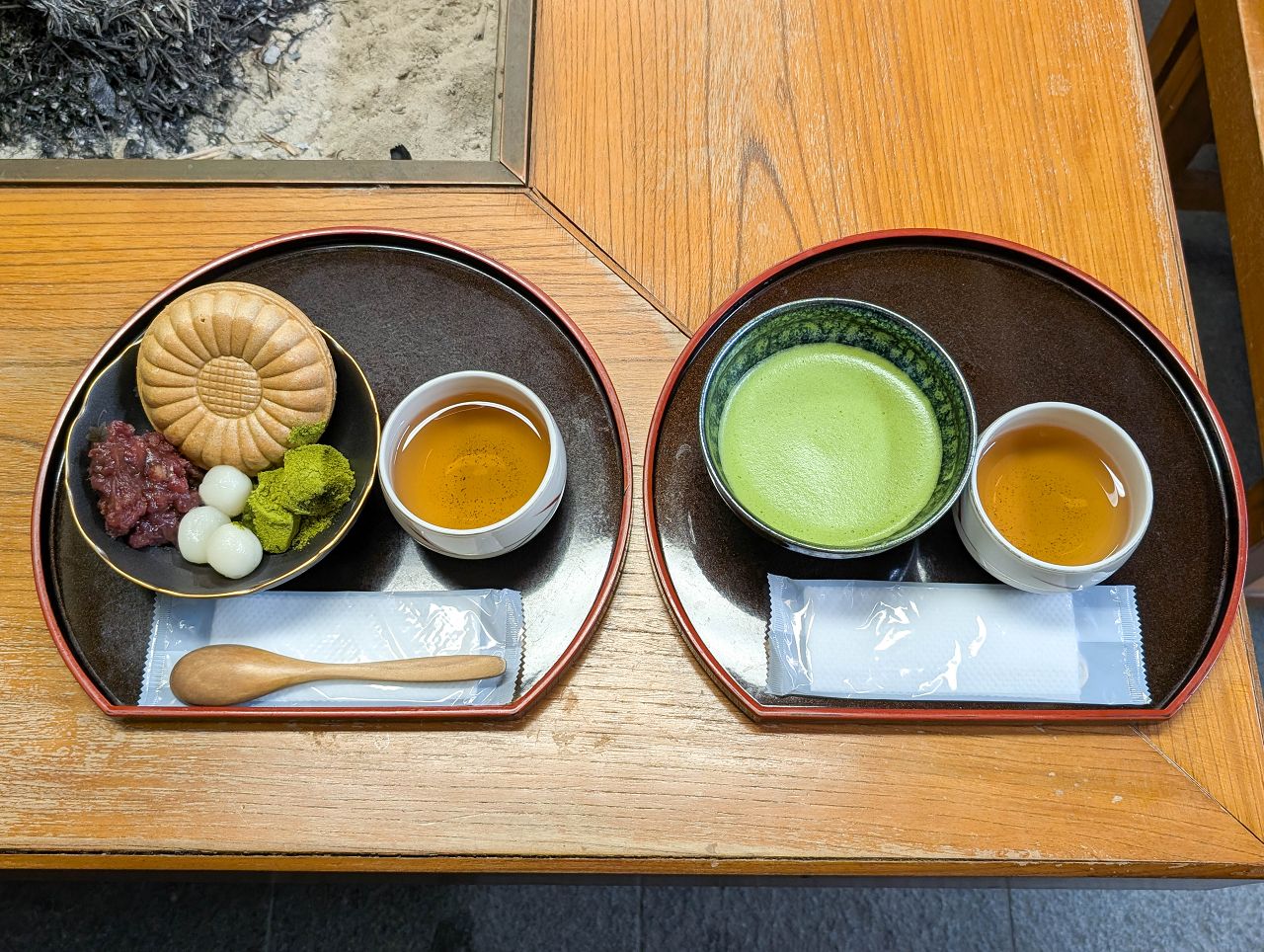 [食記][日本][京都][宇治] 三星園上林三入本店 — 平等院表參道上擁有450多年歷史的宇治茶品牌，德川幕府將軍家御用茶師的店。
