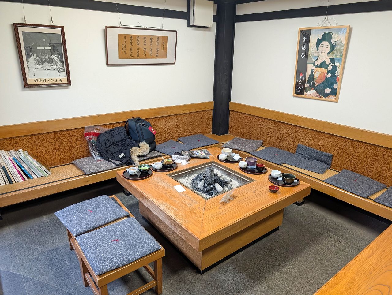 [食記][日本][京都][宇治] 三星園上林三入本店 — 平等院表參道上擁有450多年歷史的宇治茶品牌，德川幕府將軍家御用茶師的店。
