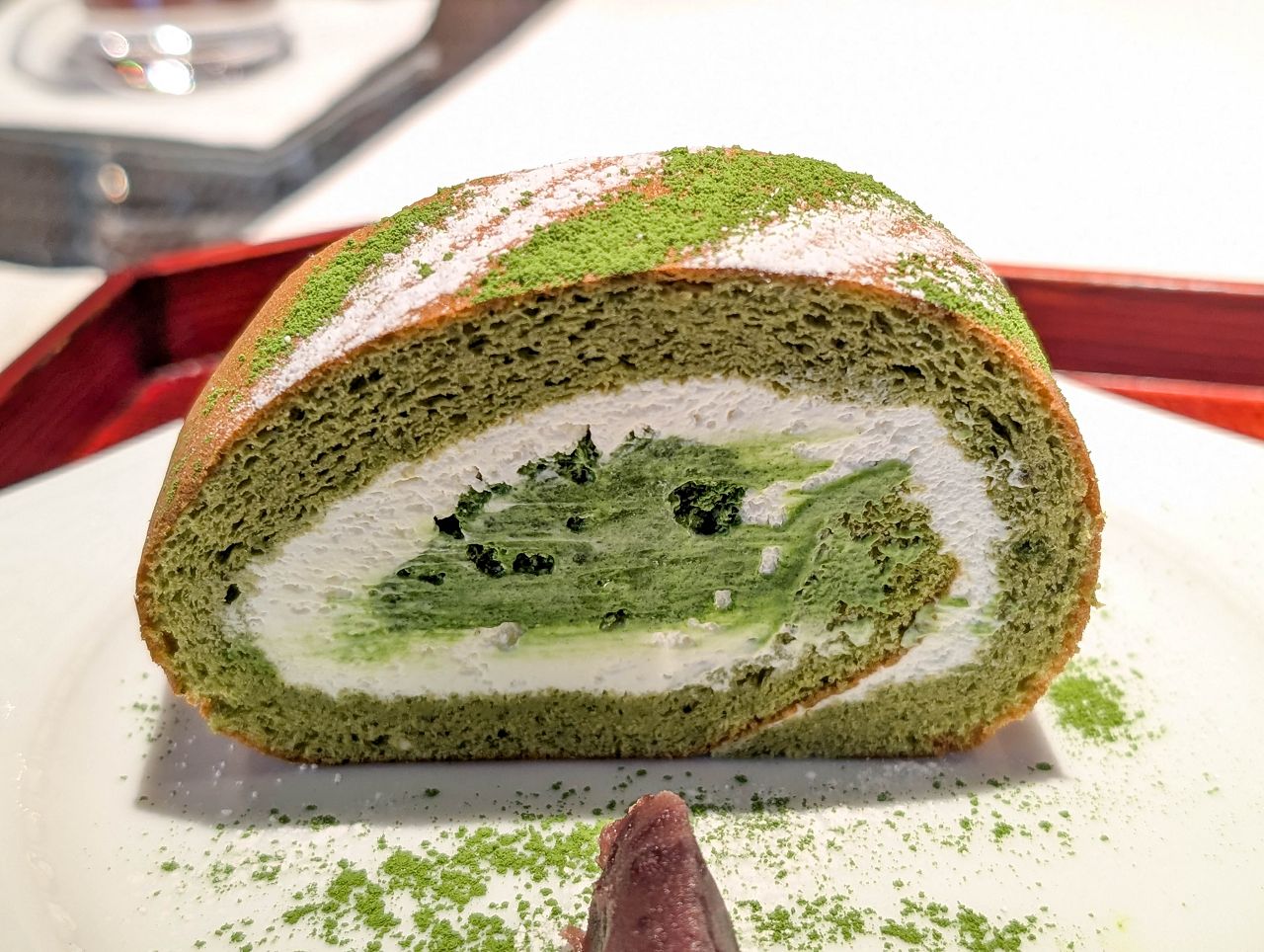 [食記][日本][京都] 丸久小山園 西洞院店 — 丸久小山園在京都市區直營店設置茶房，供應優質又濃郁美味的抹茶甜點和手刷抹茶。