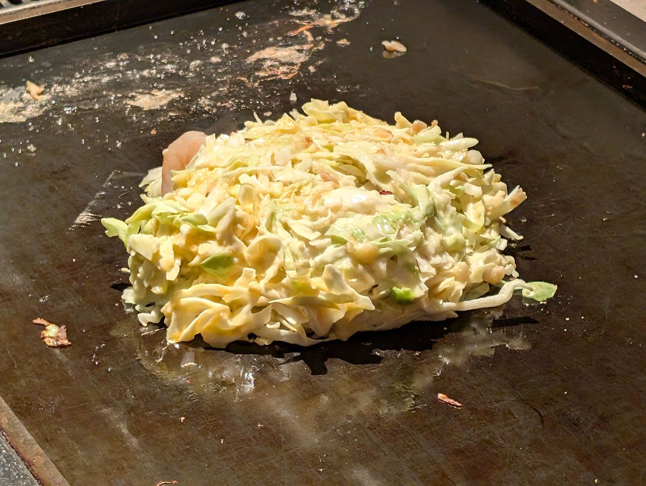 [食記][日本][大阪] 月島もんじゃ くうや 難波 — 來自東京的文字燒專賣餐廳在大阪難波開分店，供應豐富多樣的鐵板料理。